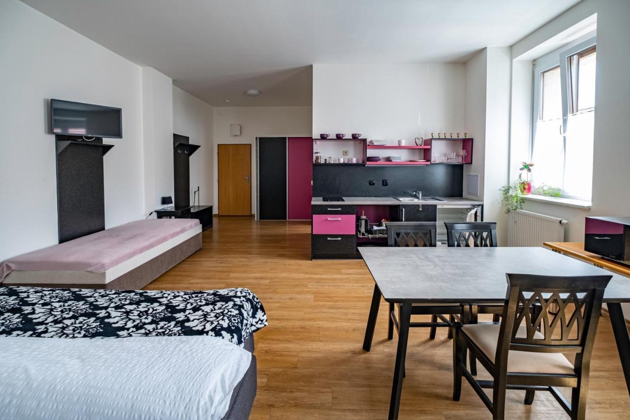 Apartmany Gulliver มิคูลอฟ ภายนอก รูปภาพ