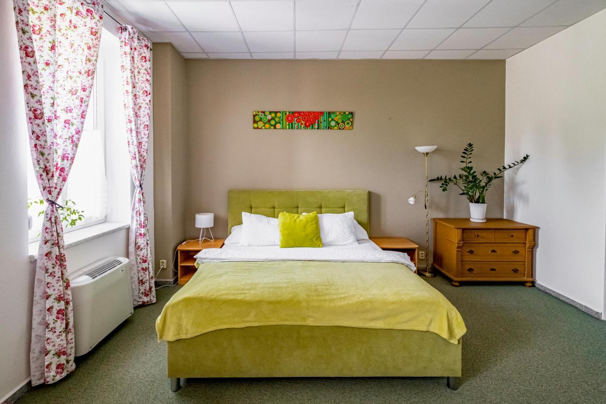 Apartmany Gulliver มิคูลอฟ ภายนอก รูปภาพ